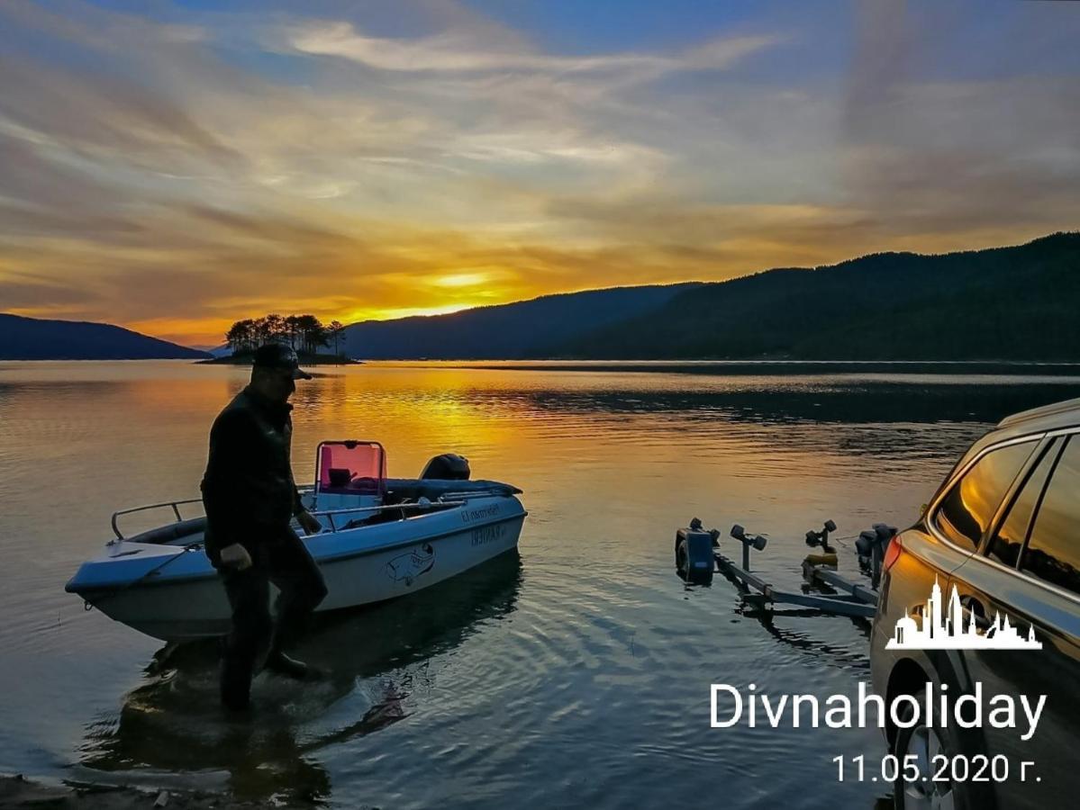 דוספאט Divna Guest House מראה חיצוני תמונה