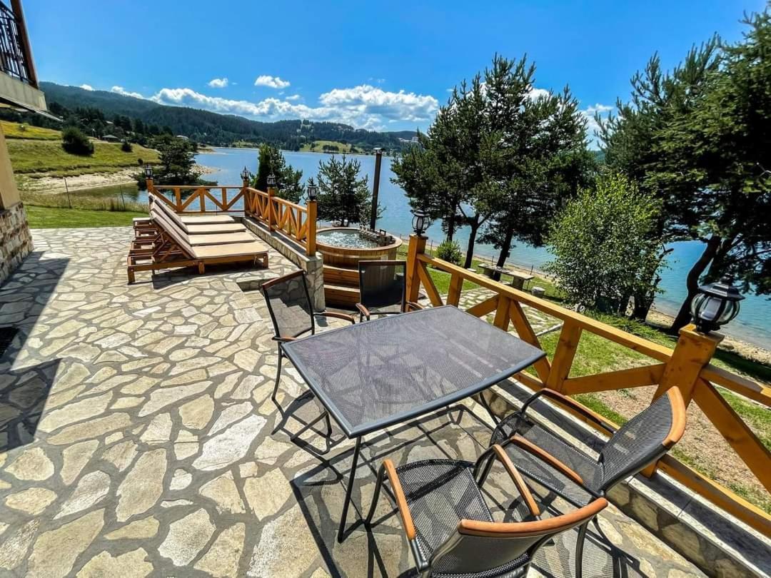 דוספאט Divna Guest House מראה חיצוני תמונה