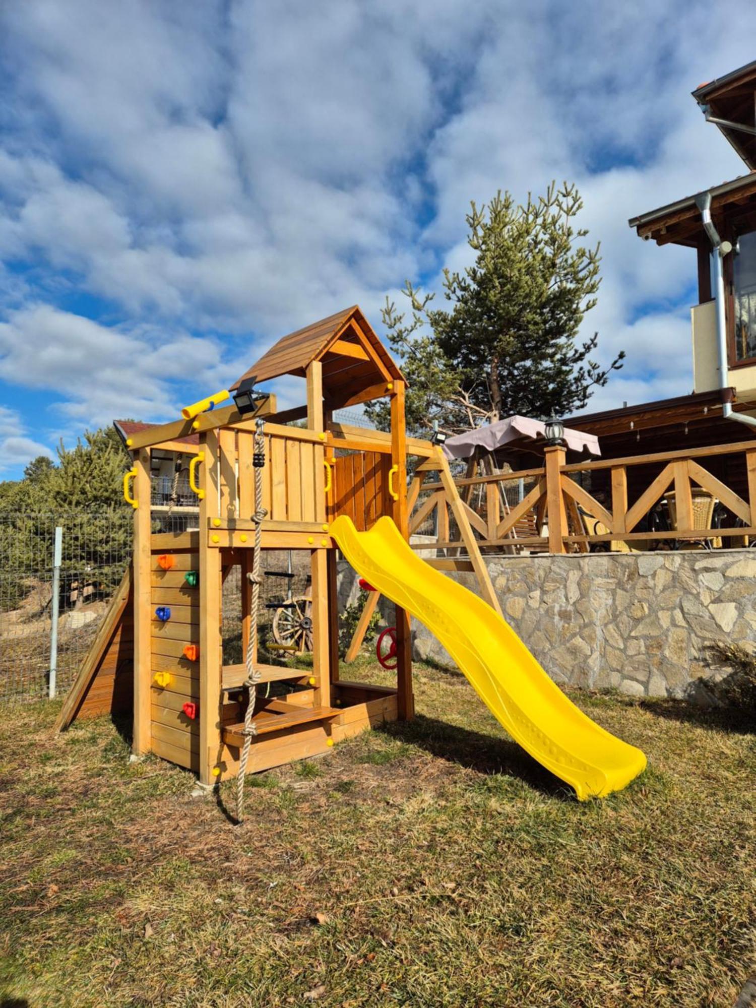 דוספאט Divna Guest House מראה חיצוני תמונה