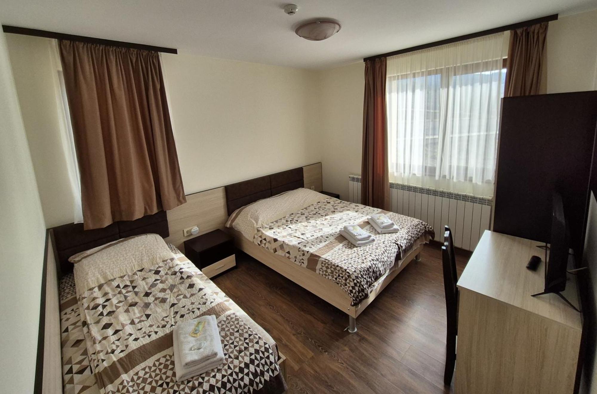 דוספאט Divna Guest House מראה חיצוני תמונה