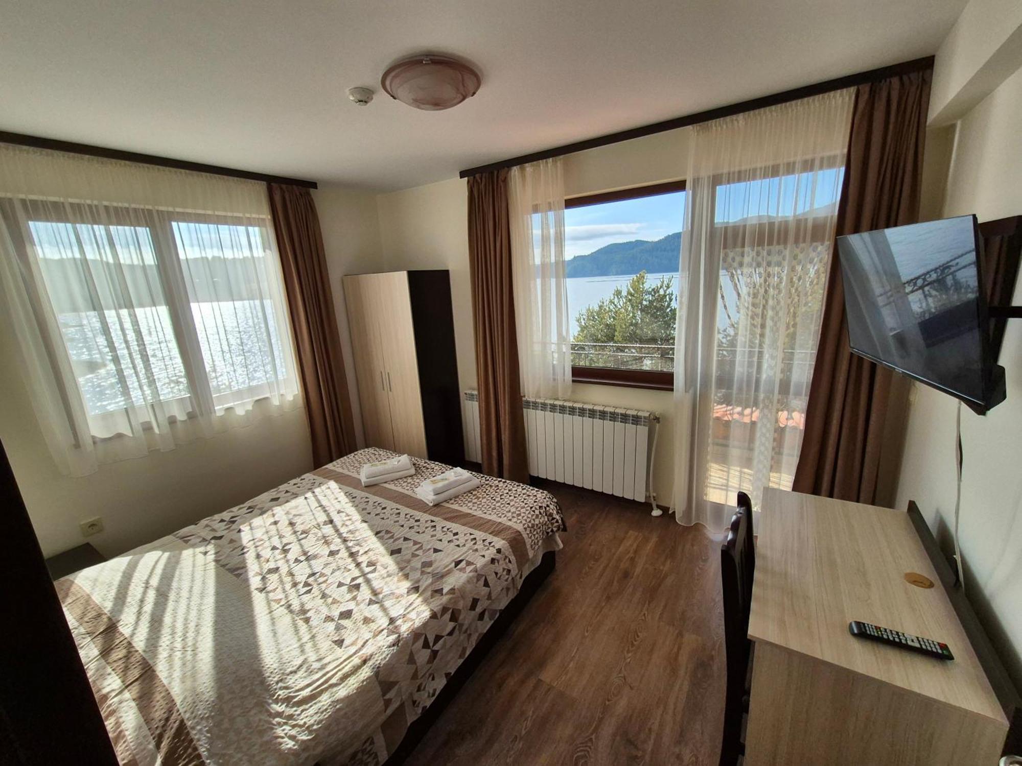 דוספאט Divna Guest House מראה חיצוני תמונה