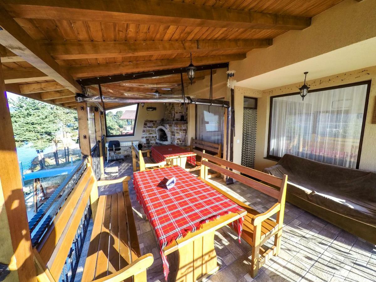 דוספאט Divna Guest House מראה חיצוני תמונה