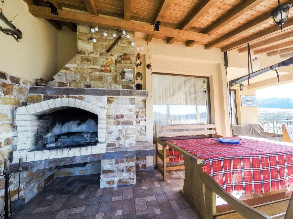 דוספאט Divna Guest House מראה חיצוני תמונה